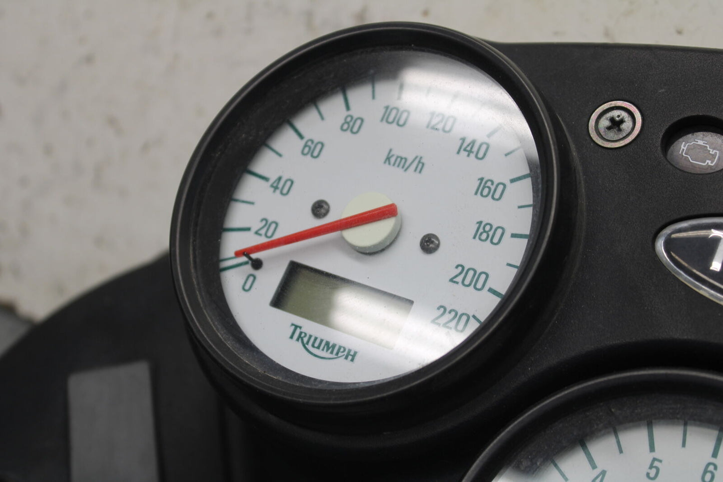 01-06 TRIUMPH TIGER 955I SPEEDO TACH GAUGES DISPLAY CLUSTER SPEEDOMETER BB693