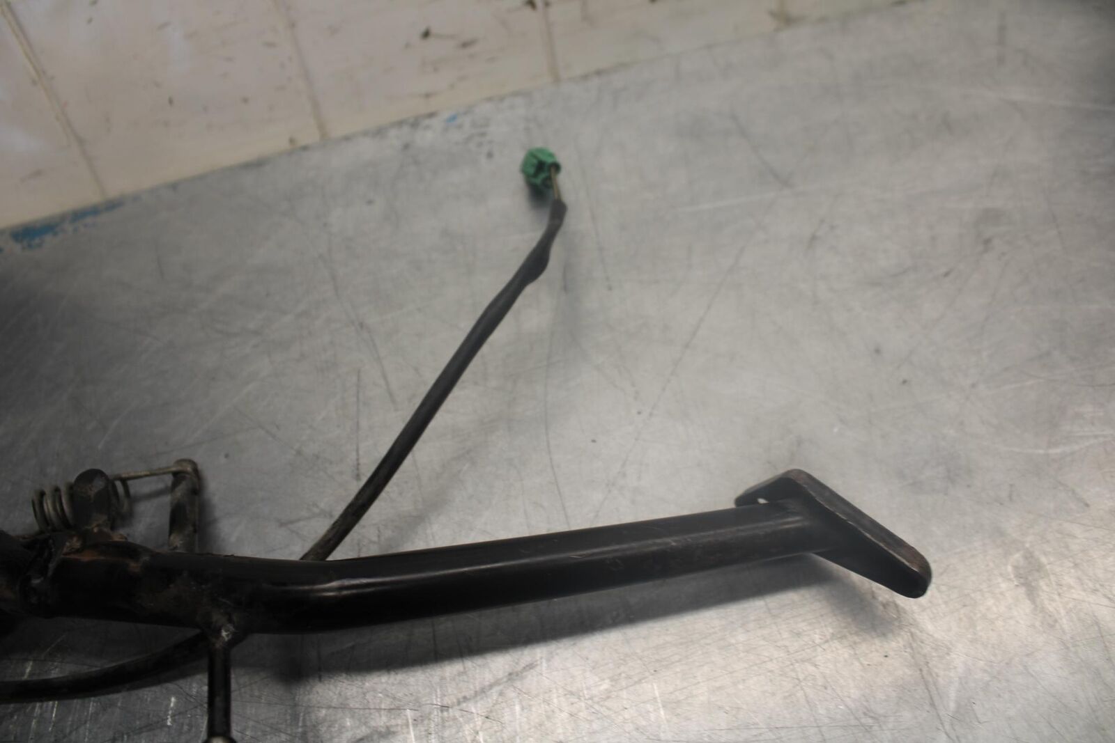 03-04 SUZUKI GSXR1000 KICKSTAND SIDE KICK STAND 42330-35F02 BB459