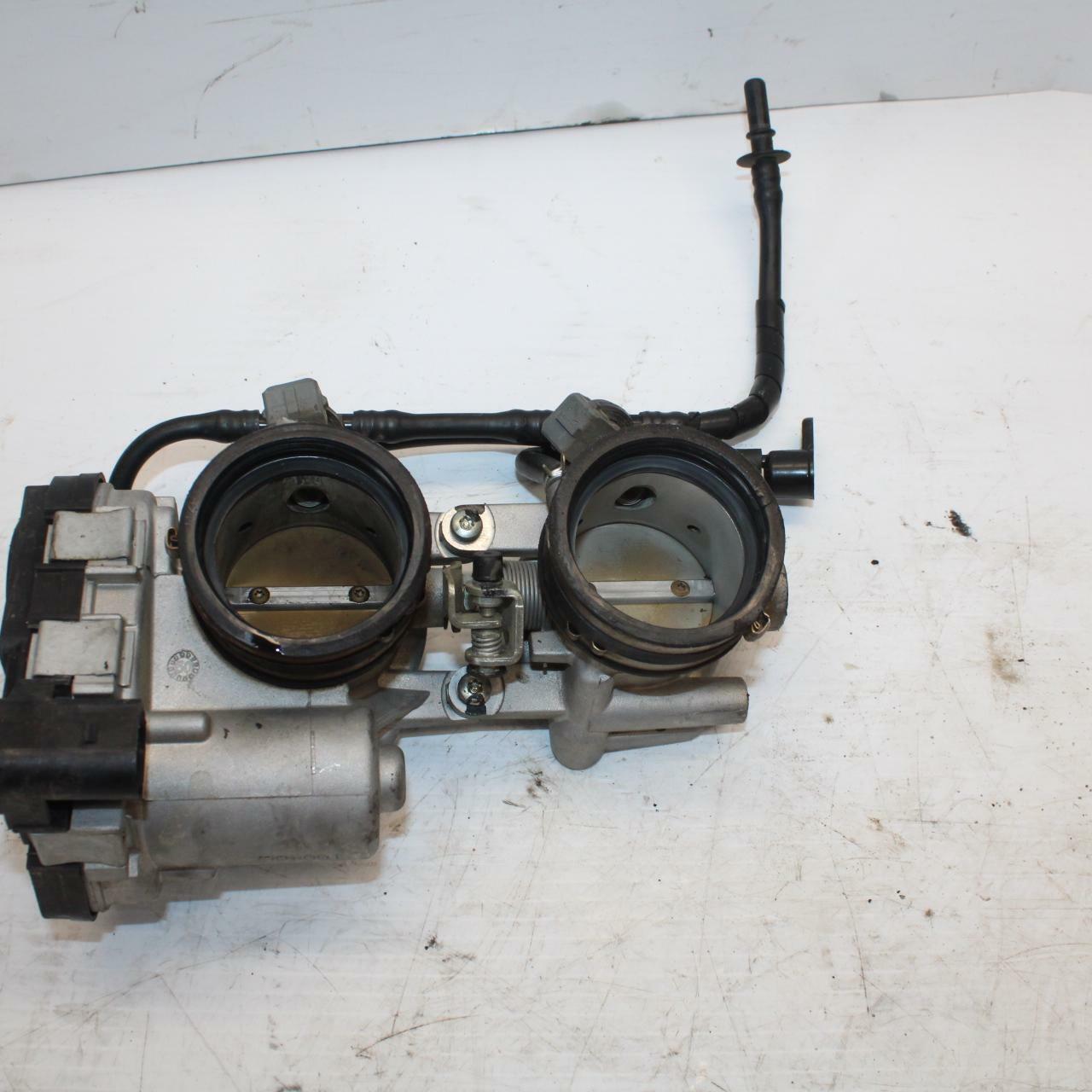 10-11 APRILIA RSV4 REAR FUEL INJECTORS / THROTTLE BODIES BB268