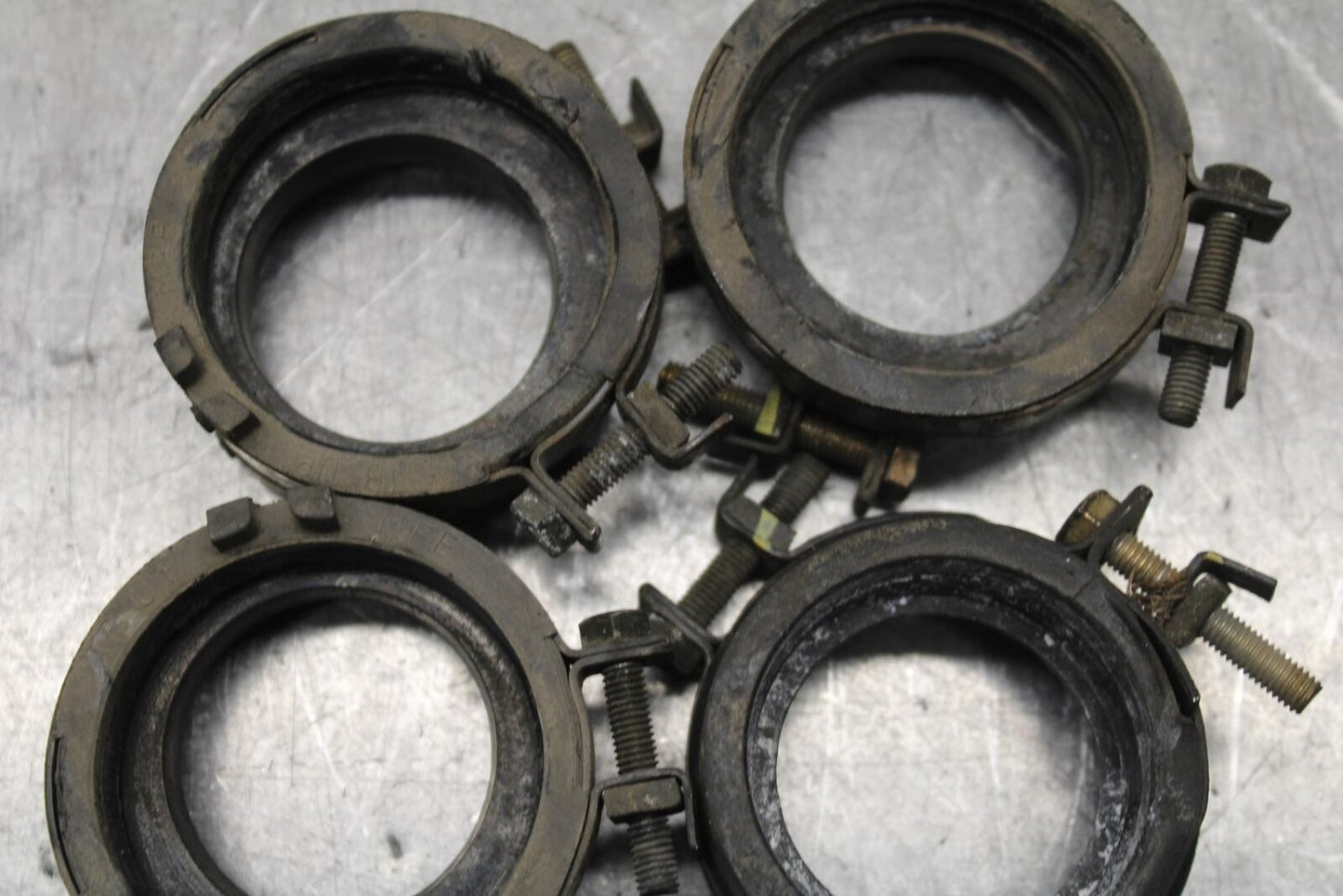 03-04 HONDA CBR600RR INTAKE RUBBER BOOTS BB637