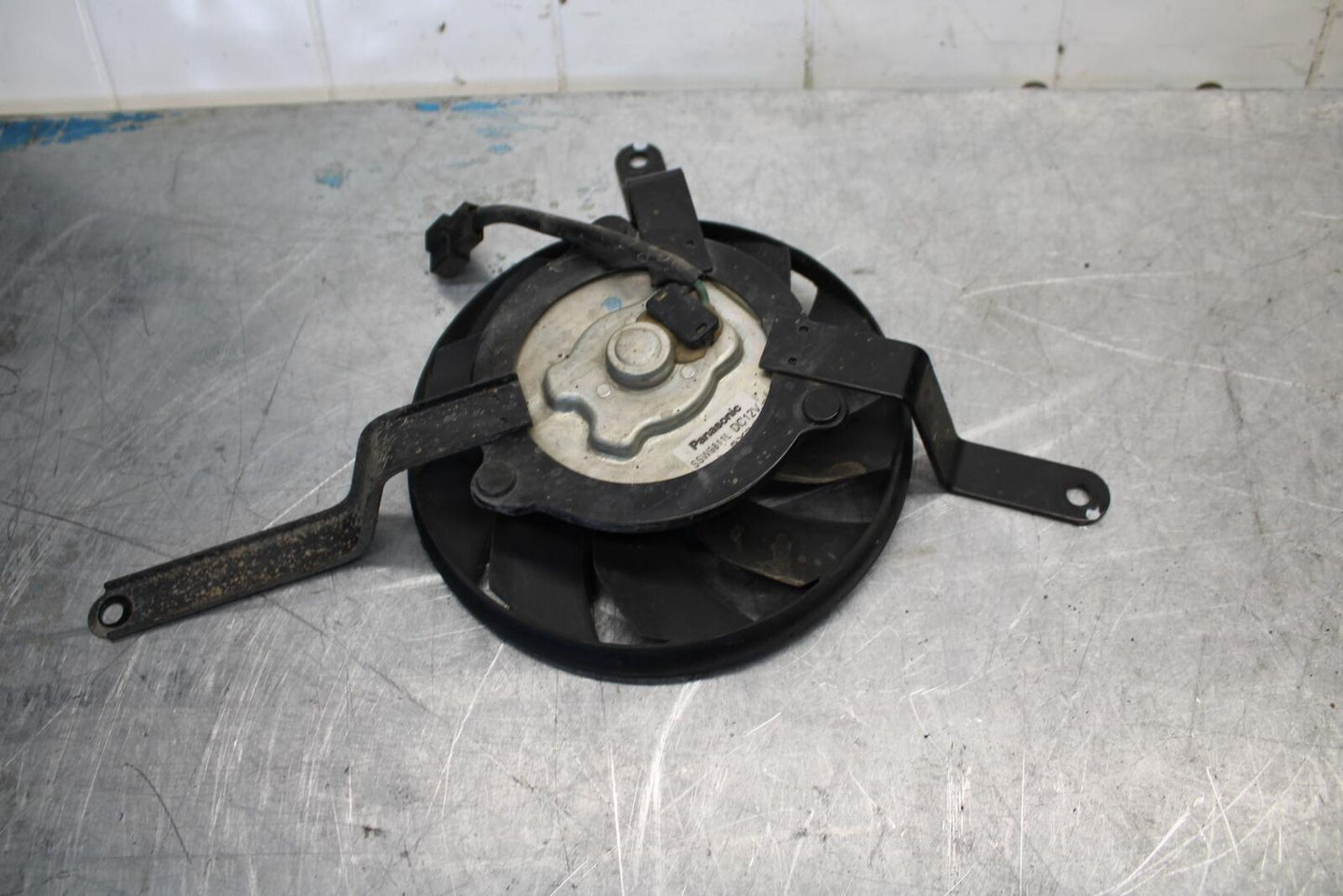 2006 Triumph Daytona 675 Triple ENGINE RADIATOR COOLING FAN BB434