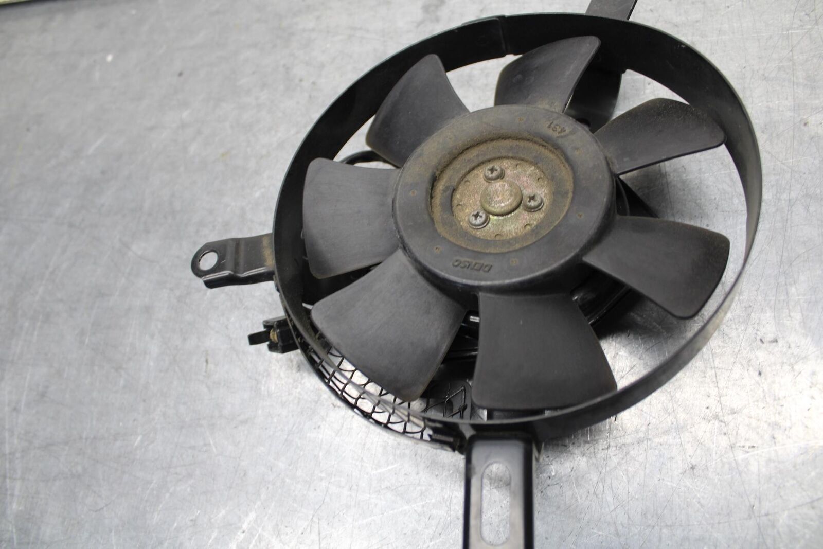 01 SUZUKI GSXR1000 ENGINE RADIATOR COOLING FAN BB100