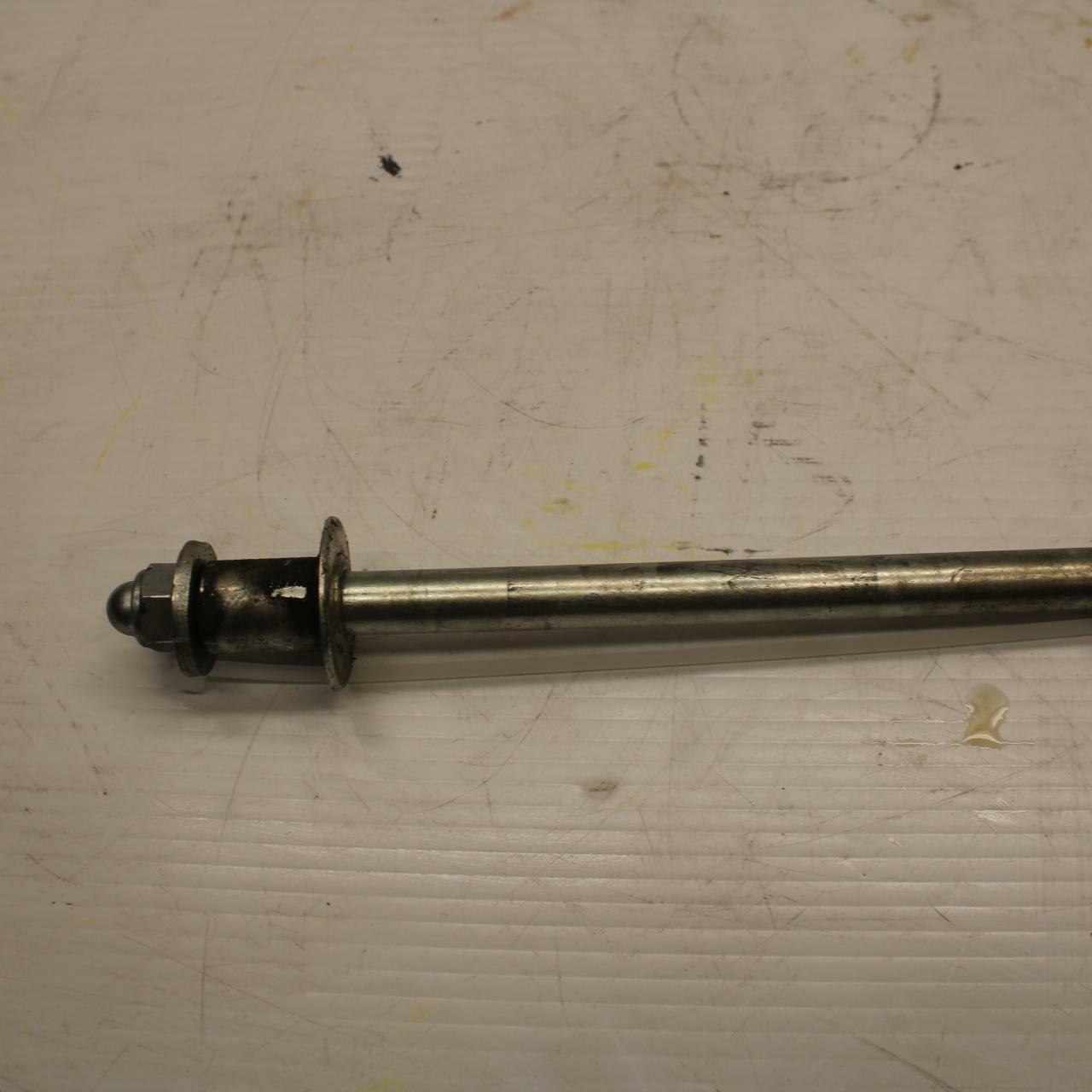 04-09 SUZUKI GS500F FRONT WHEEL RIM AXLE PIVOT BOLT BB278