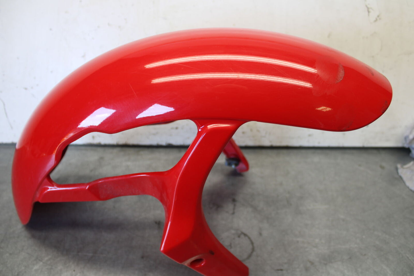 06-07 DUCATI MONSTER 695 FRONT WHEEL FENDER COWL FAIRING BB674