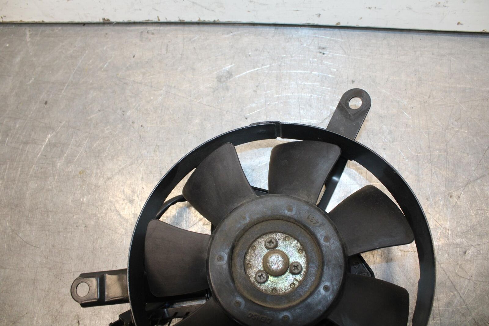 01 SUZUKI GSXR1000 ENGINE RADIATOR COOLING FAN BB100