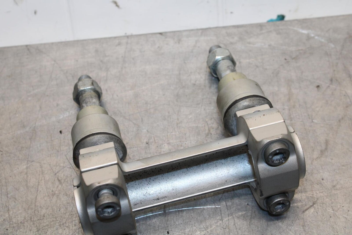 07-11 KTM 990 SUPER DUKE HANDLEBAR RISERS BB578