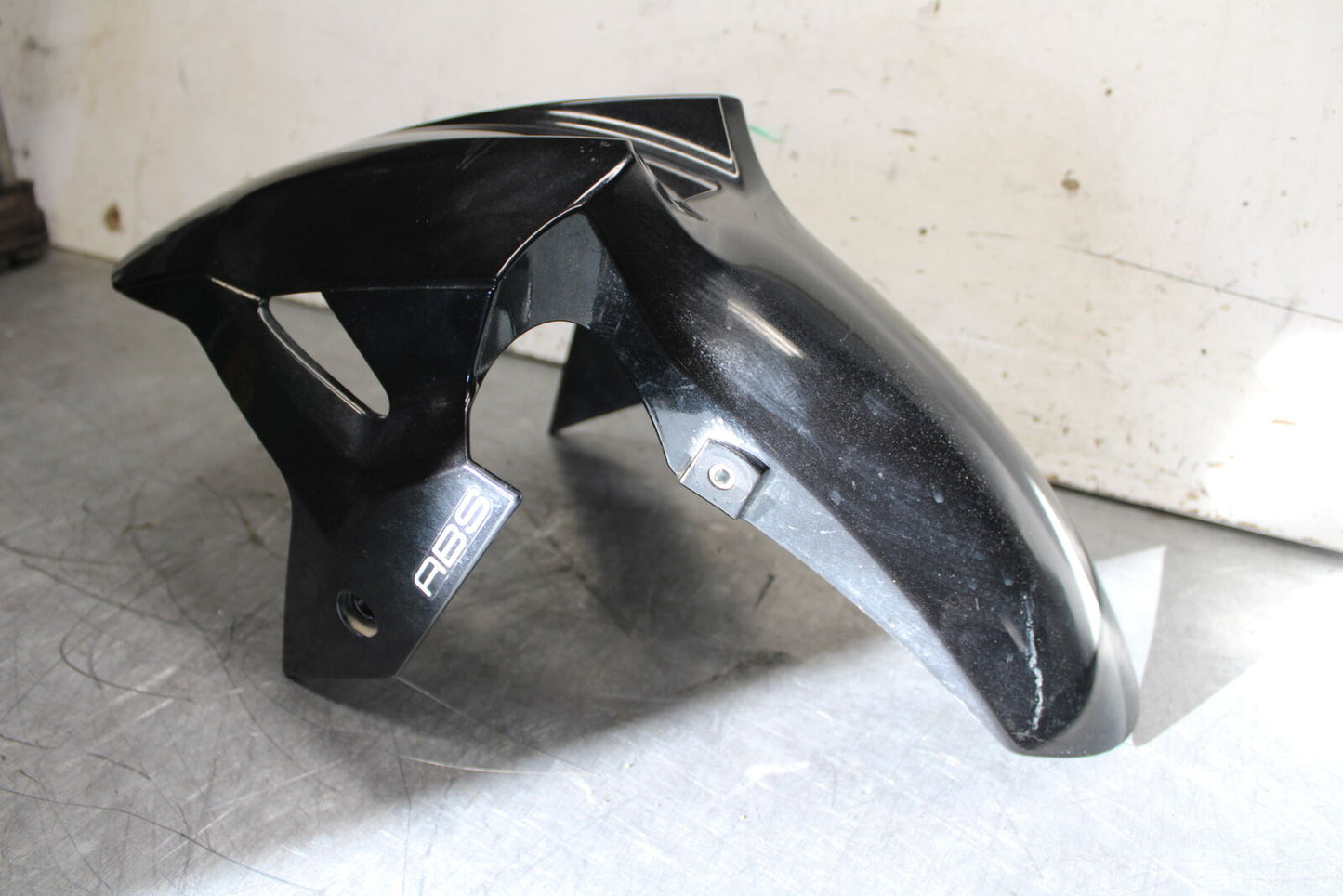 19-22 KAWASAKI Z400 FRONT WHEEL FENDER COWL FAIRING BB708