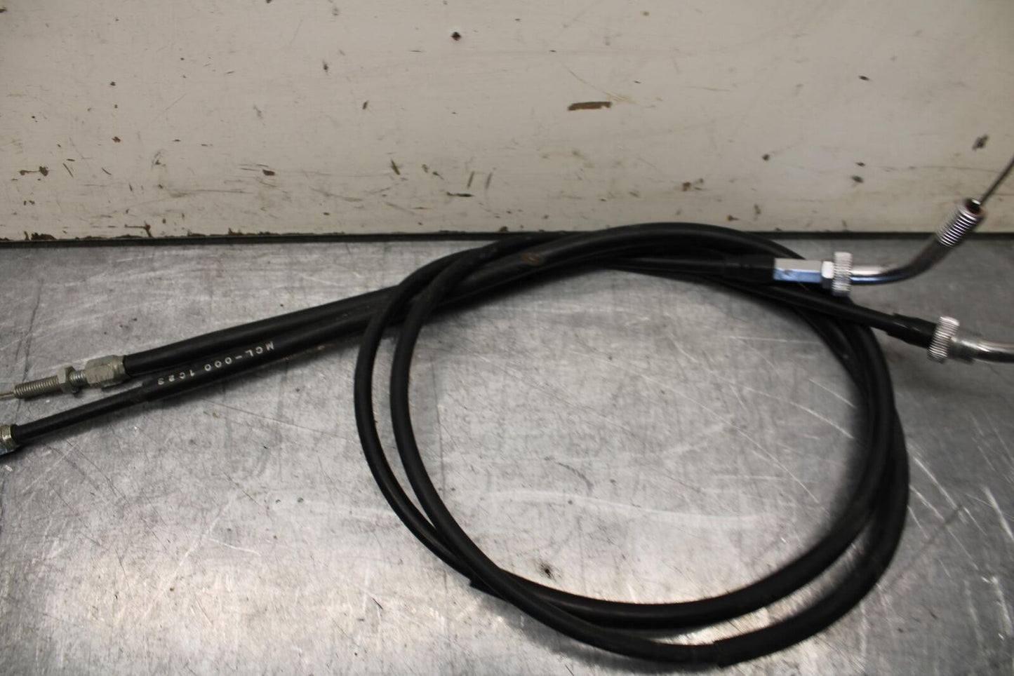 01-02 HONDA SHADOW SPIRIT 750 THROTTLE CABLES LINES BB632
