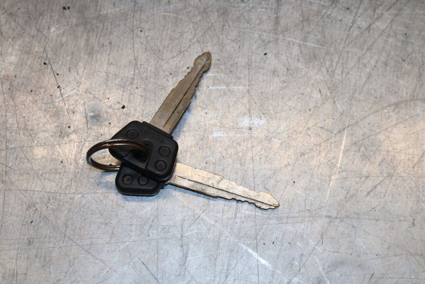 99-00 YAMAHA V STAR 1100 IGNITION LOCK W KEY BB711