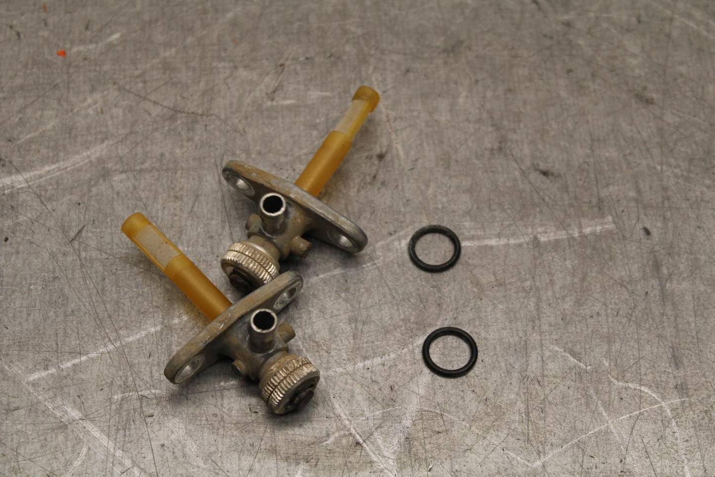 21-23 KTM 890 ADVENTURE SET GAS TANK FUEL COCK PETCOCK SHUT OFF VALVE BB629