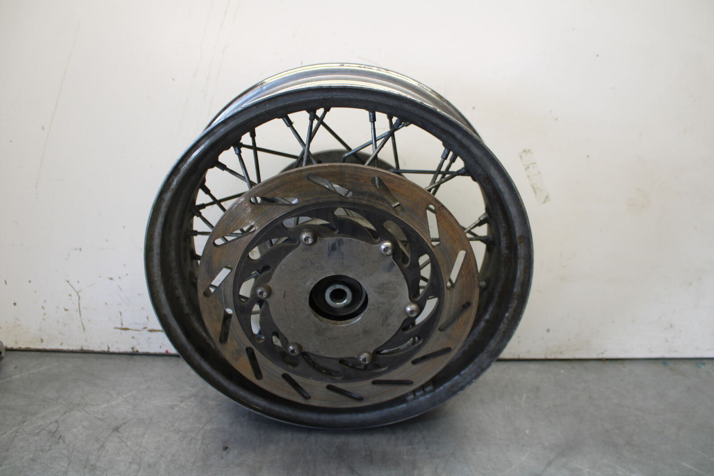 99-00 YAMAHA V STAR 1100 REAR WHEEL BACK RIM BB711