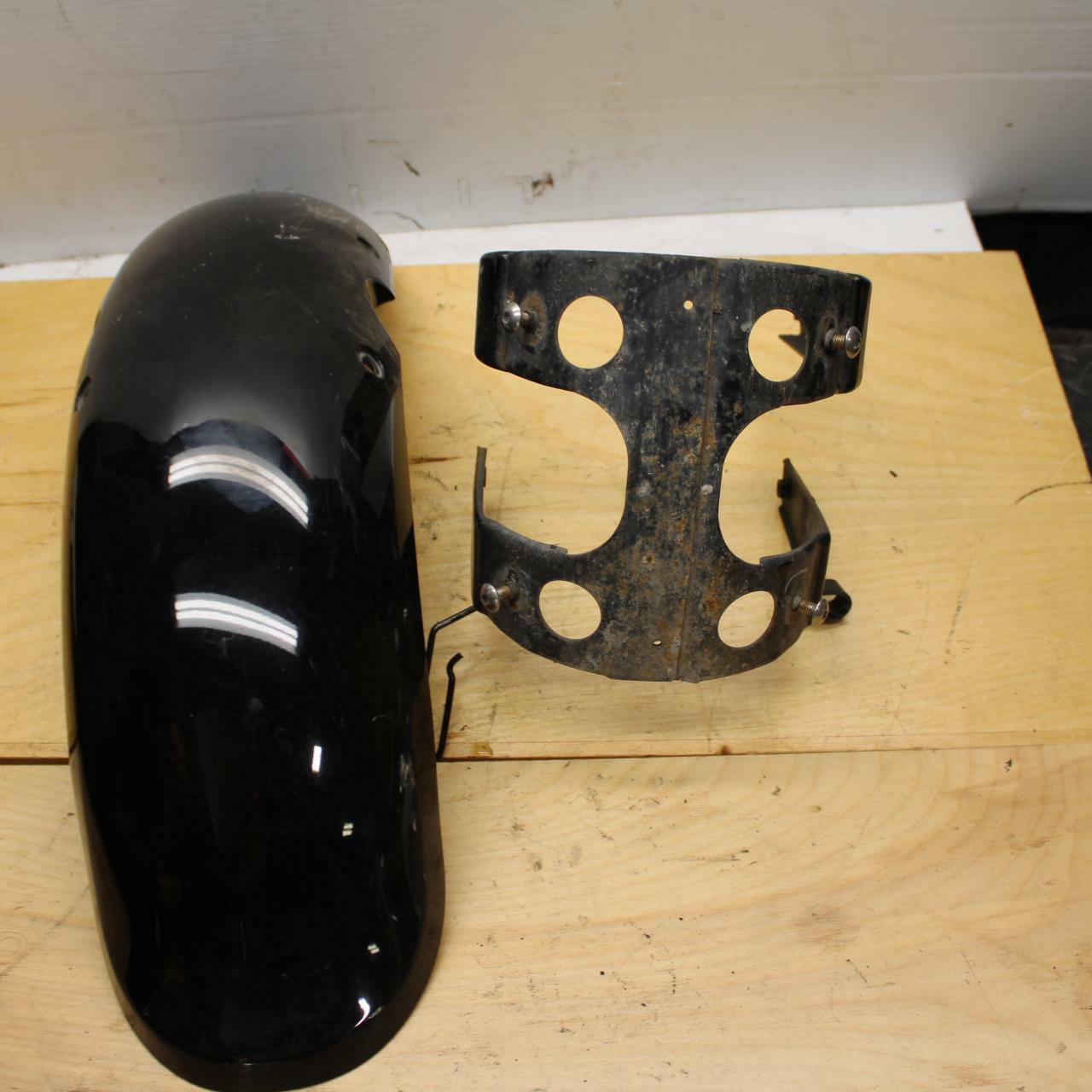 97-04 SUZUKI MARAUDER 800 FRONT WHEEL FENDER BRACE BB312