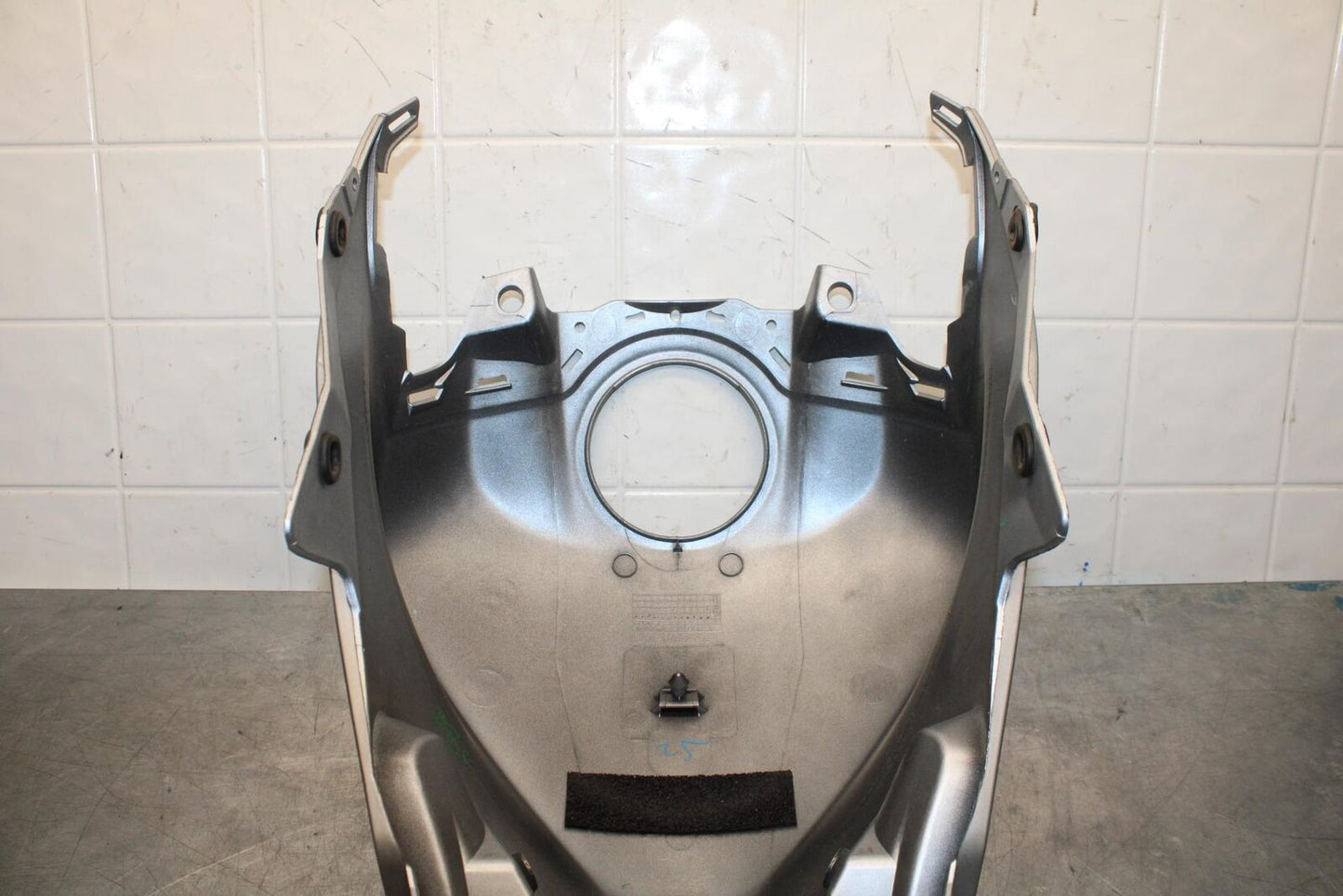 19-21 YAMAHA YZF R3 GAS TANK FUEL CELL COVER FAIRING COWL BS7-XF41D-00-P4 BB588