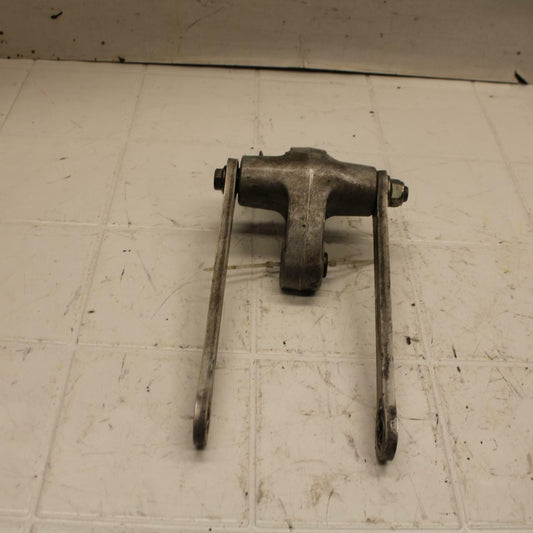01 SUZUKI GSXR1000 REAR DOGBONE SHOCK LINKAGE LINK 62600-35870 BB10