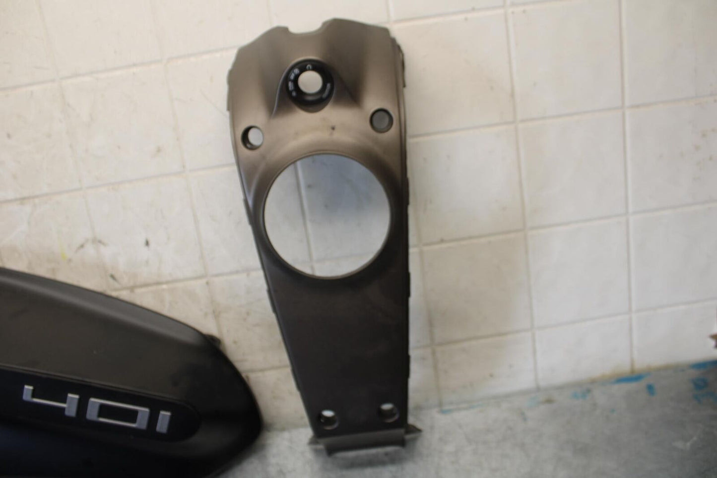 22-23 HUSQVARNA SVARTTPILEN 401 SIDE FAIRING TANK COWL SET BB541