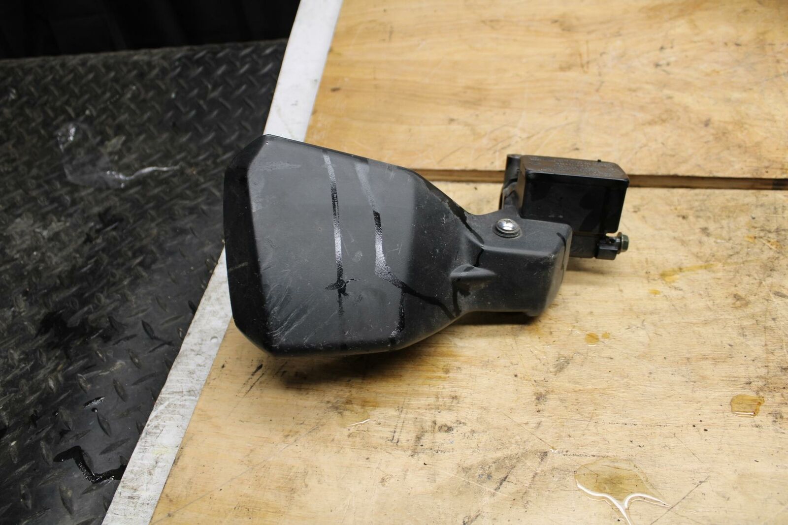 02-03 SUZUKI VSTROM 1000 FRONT BRAKE MASTER CYLINDER w/ LEVER BB331