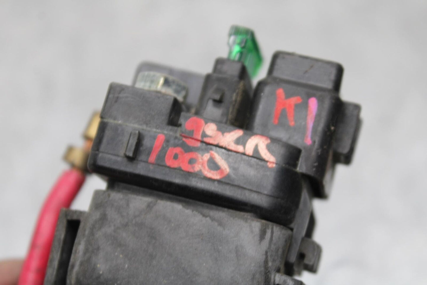 01 SUZUKI GSXR1000 ENGINE STARTER RELAY  MOTOR SWITCH 31800-35F00 BB100 #B