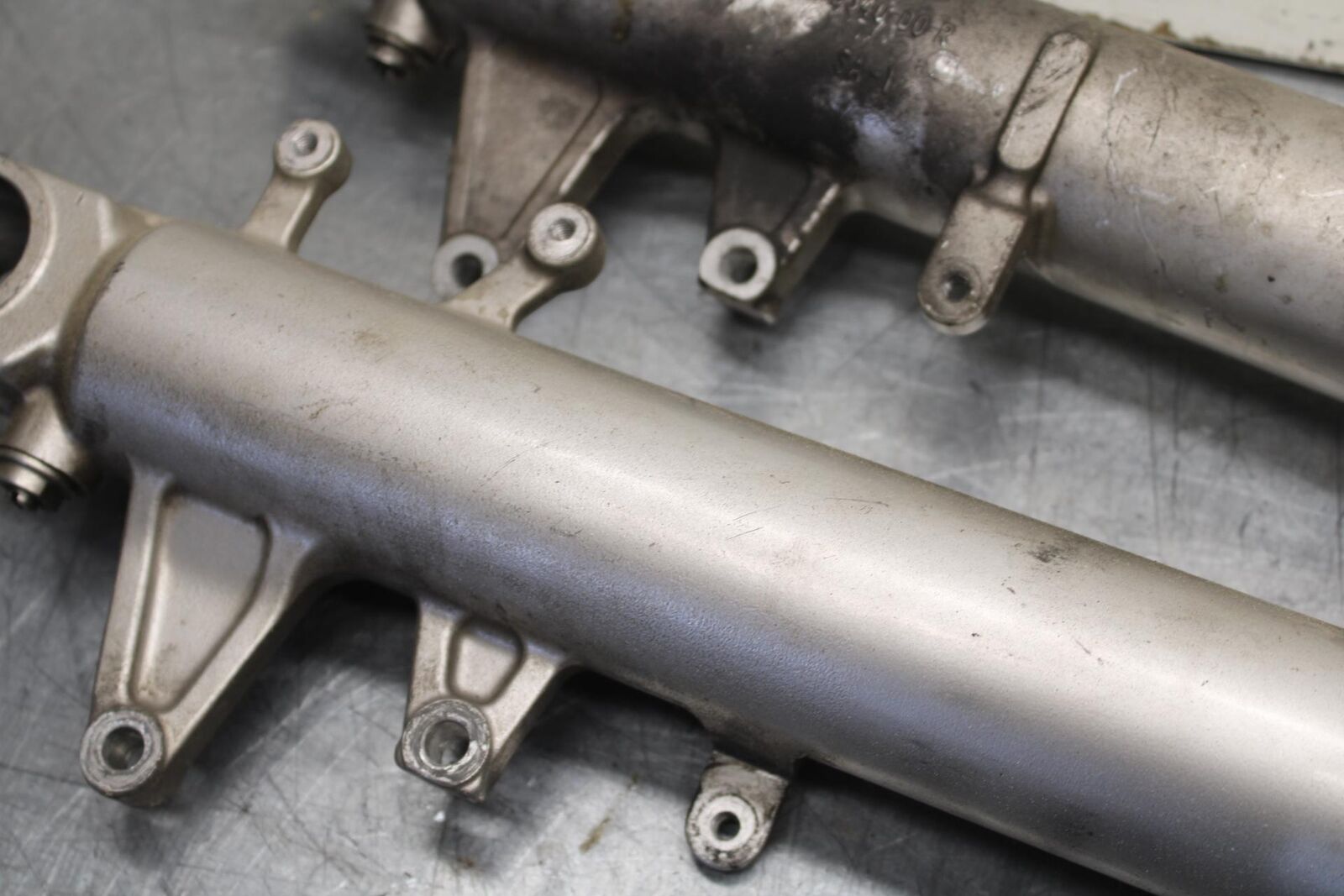 01-03 SUZUKI GSXR600 FRONT FORKS SHOCK SUSPENSION SET PAIR 51103-39F00 BB633