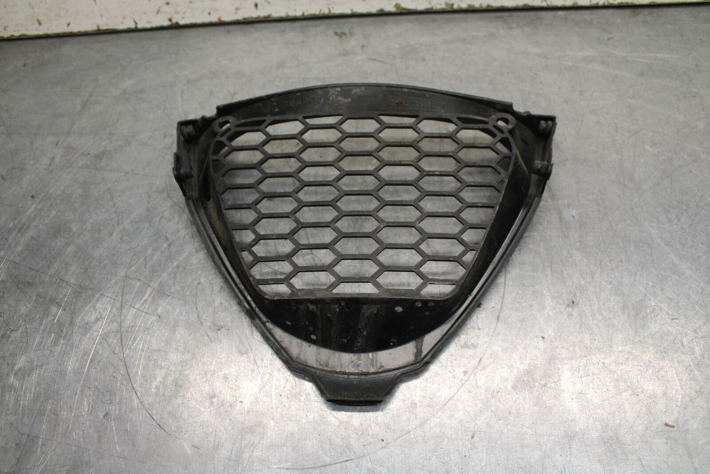15-19 APRILIA RSV4 RF FRONT LOWER INNER EXHAUST V FAIRING COWL GUARD BB611