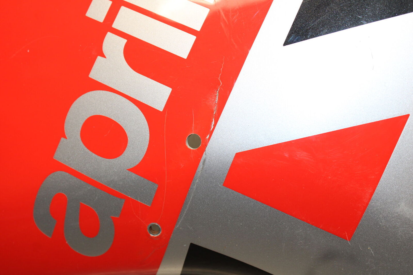 15-19 APRILIA RSV4 RF LEFT MID UPPER SIDE FAIRING COWL PLASTIC BB611