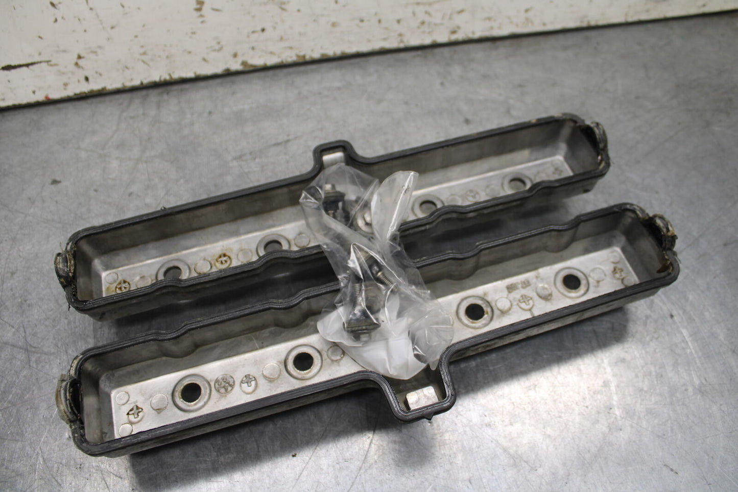 96-07 YAMAHA YZF600R ENGINE TOP END CYLINDER HEAD COVER BB746