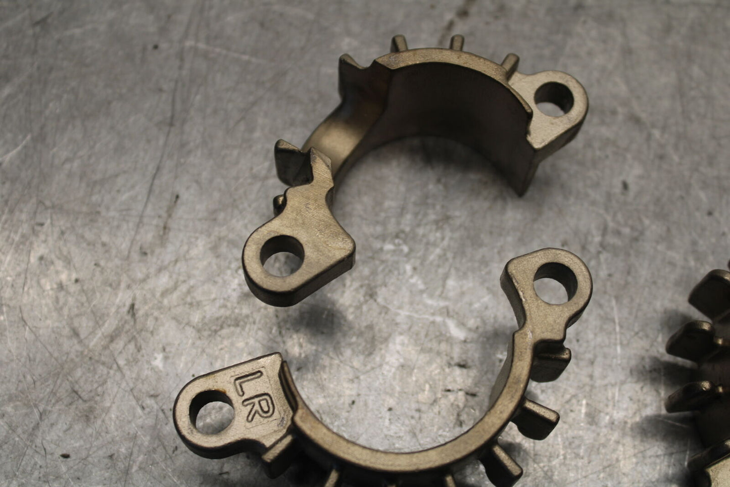 19-21 TRIUMPH SPEED TWIN 1200 EXHAUST CLAMP MUFFLER PIPE BAND BB653