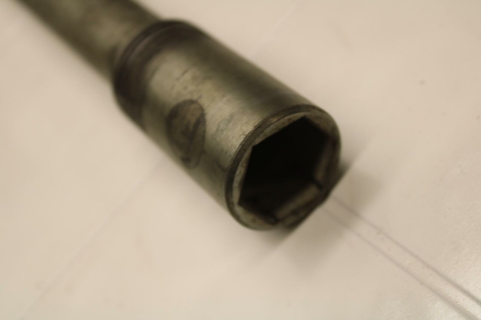 01-02 SUZUKI GSXR750 FRONT WHEEL RIM AXLE PIVOT BOLT BB402