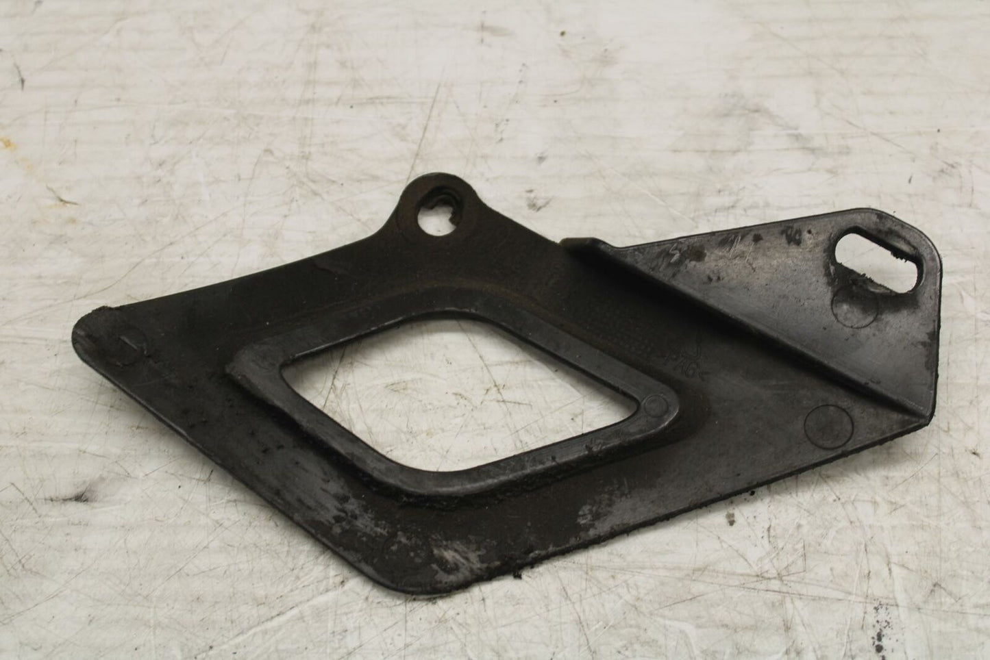 10-11 APRILIA RSV4 REAR BACK DRIVE CHAIN GUARD COVER SHIELD BB268
