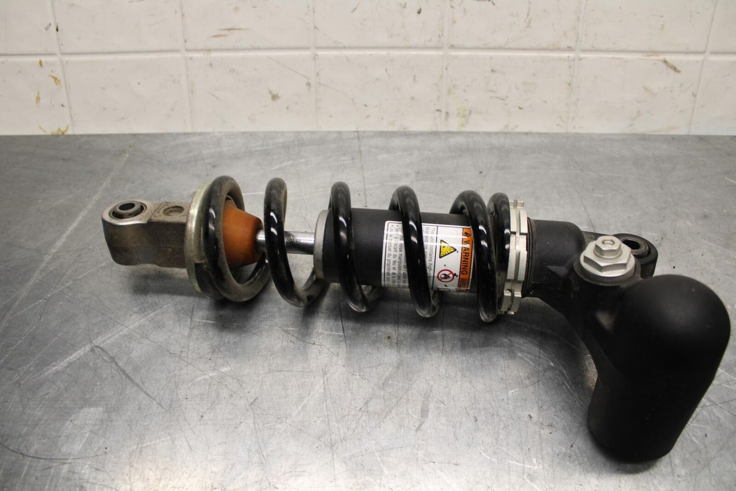 20 SUZUKI GSXR 1000 REAR BACK SHOCK ABSORBER SUSPENSION BB597