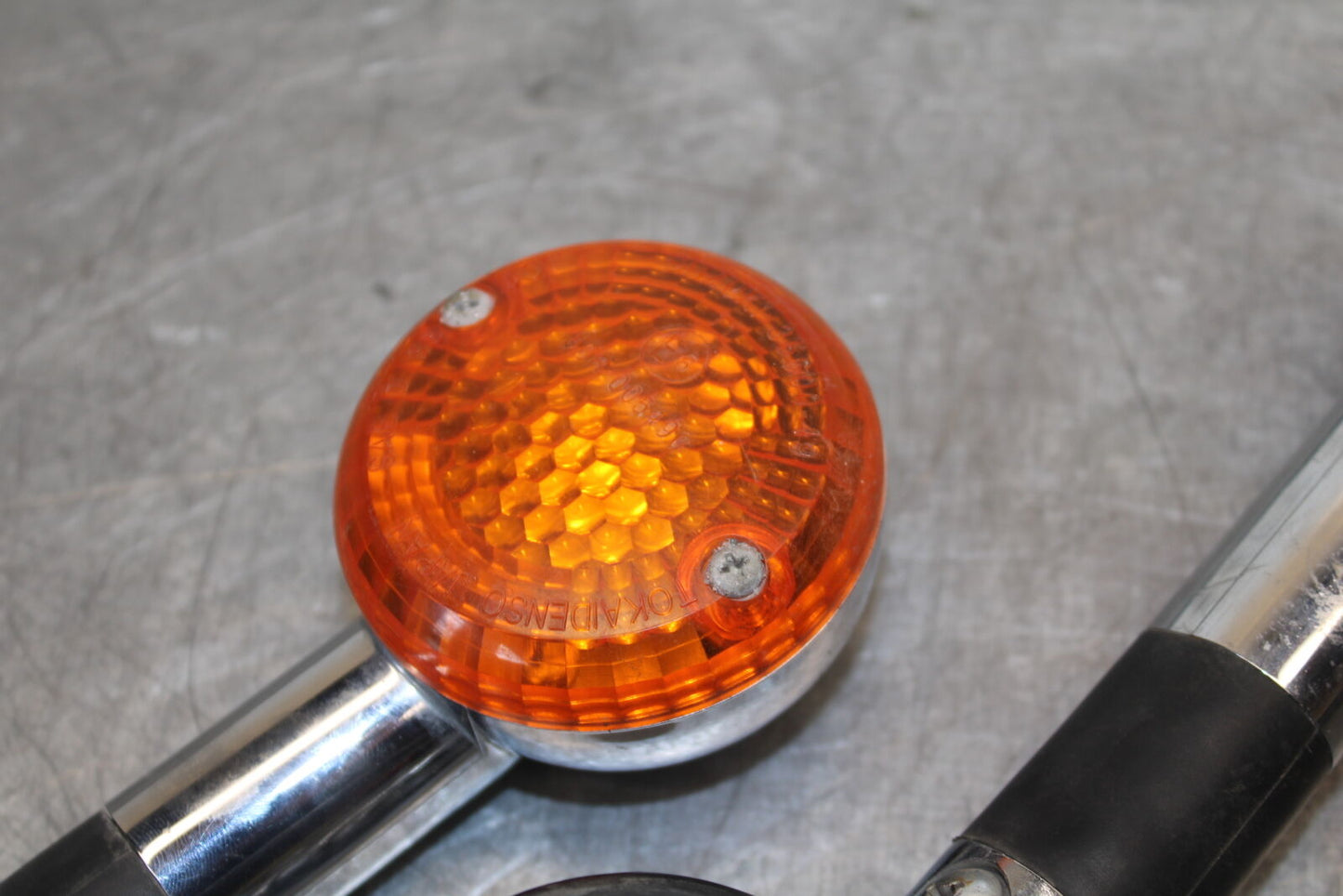 87-03 SUZUKI INTRUDER 1400 VS1400GLP FRONT LEFT RIGHT TURN SIGNALS LIGHT BB702