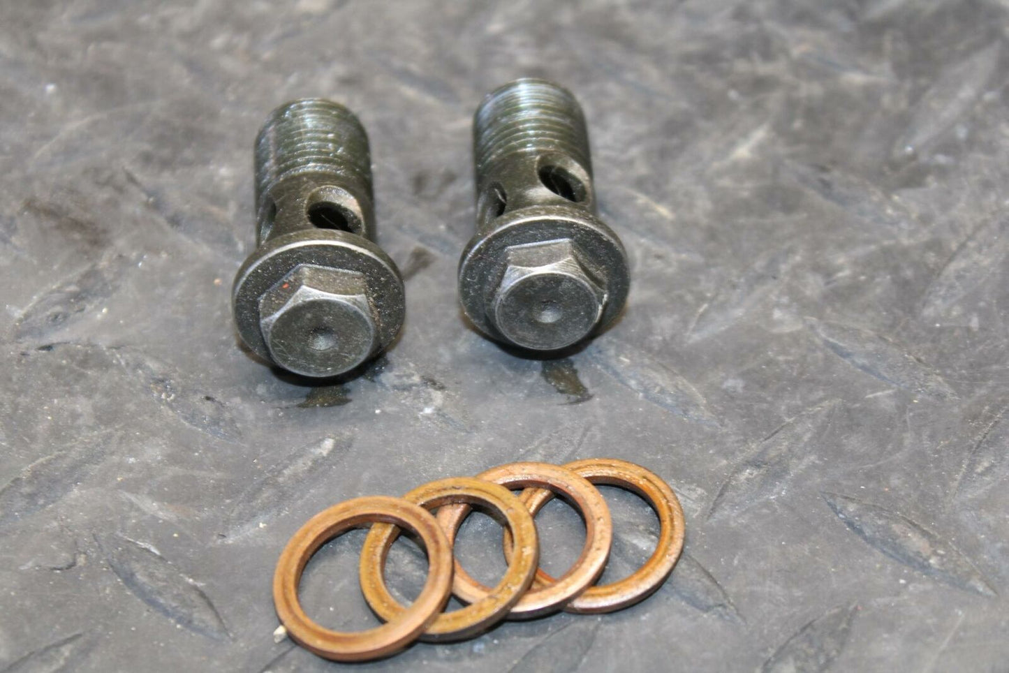 86 SUZUKI GSXR1100 G OIL COOLER BOLT BANJO BB227