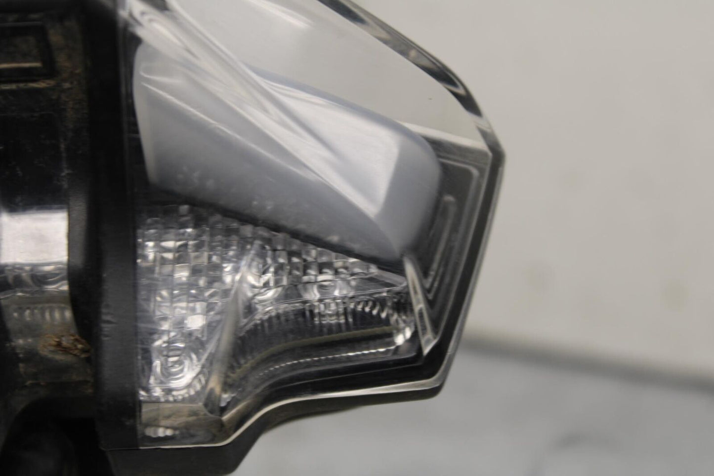21-23 KTM 890 ADVENTURE REAR BACK TAIL LIGHT BB629