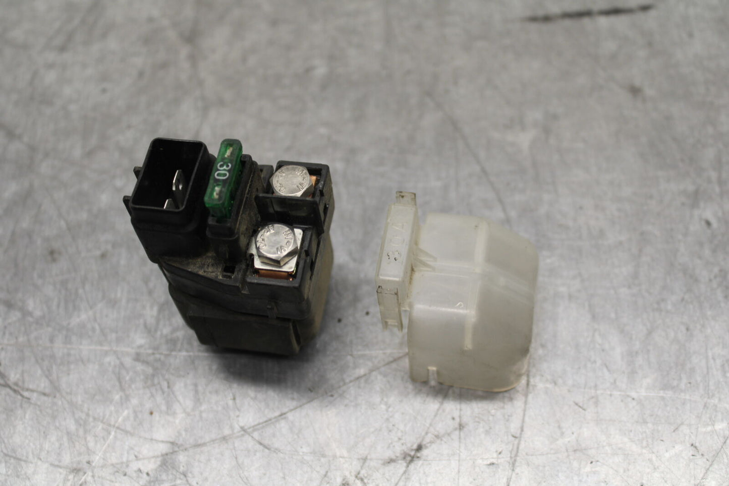 03-04 TRIUMPH DAYTONA 600 ENGINE STARTER RELAY STARTING MOTOR SWITCH BB745