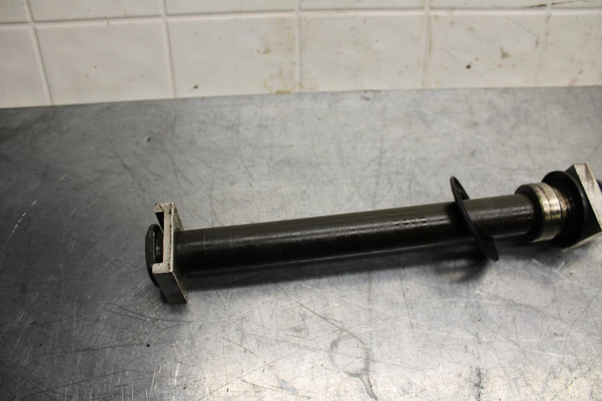 98-99 YAMAHA YZF R1 REAR AXLE WHEEL RIM PIVOT BOLT AXEL 4XV-25381-00-00 BB74