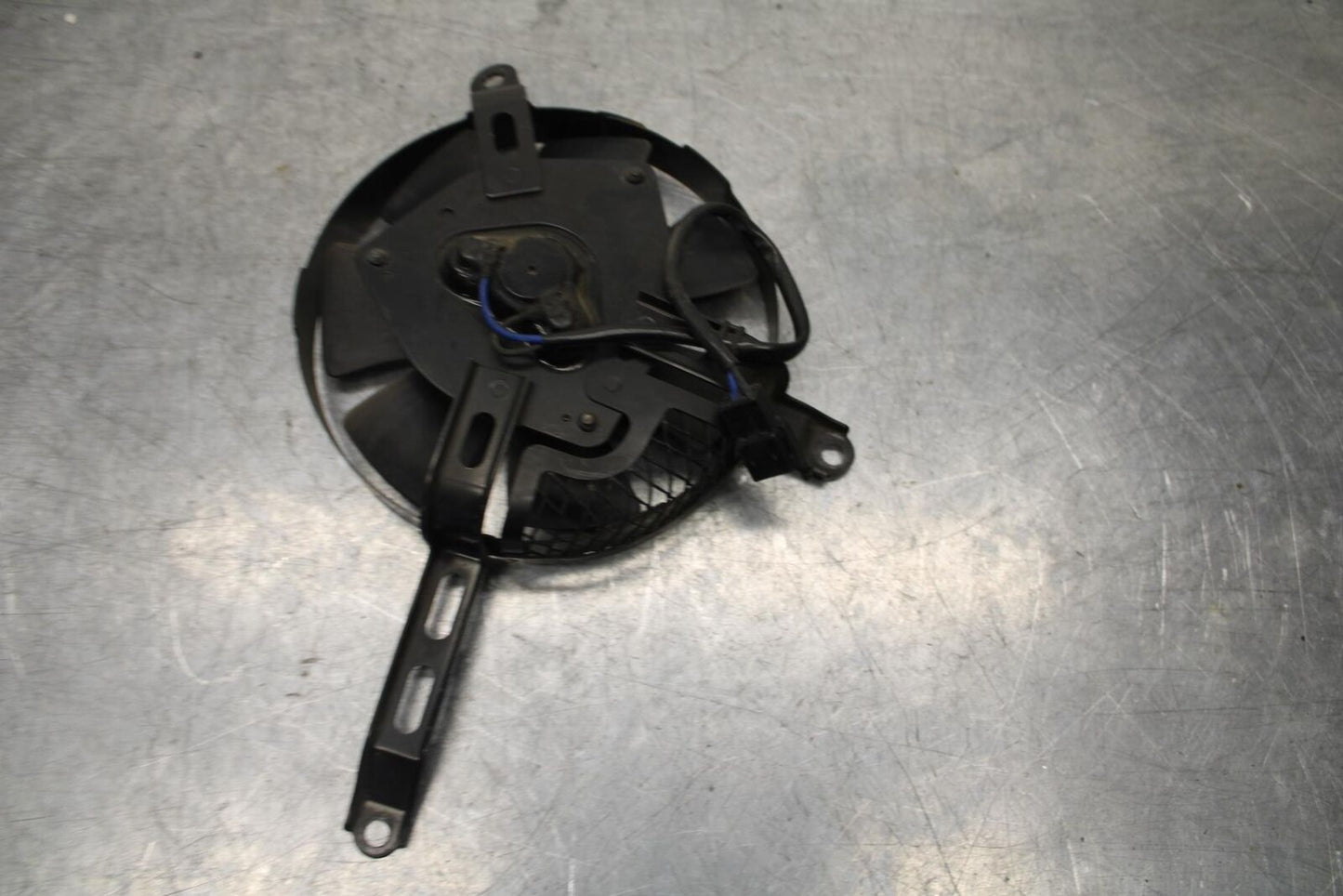 01 SUZUKI GSXR1000 ENGINE RADIATOR COOLING FAN BB100