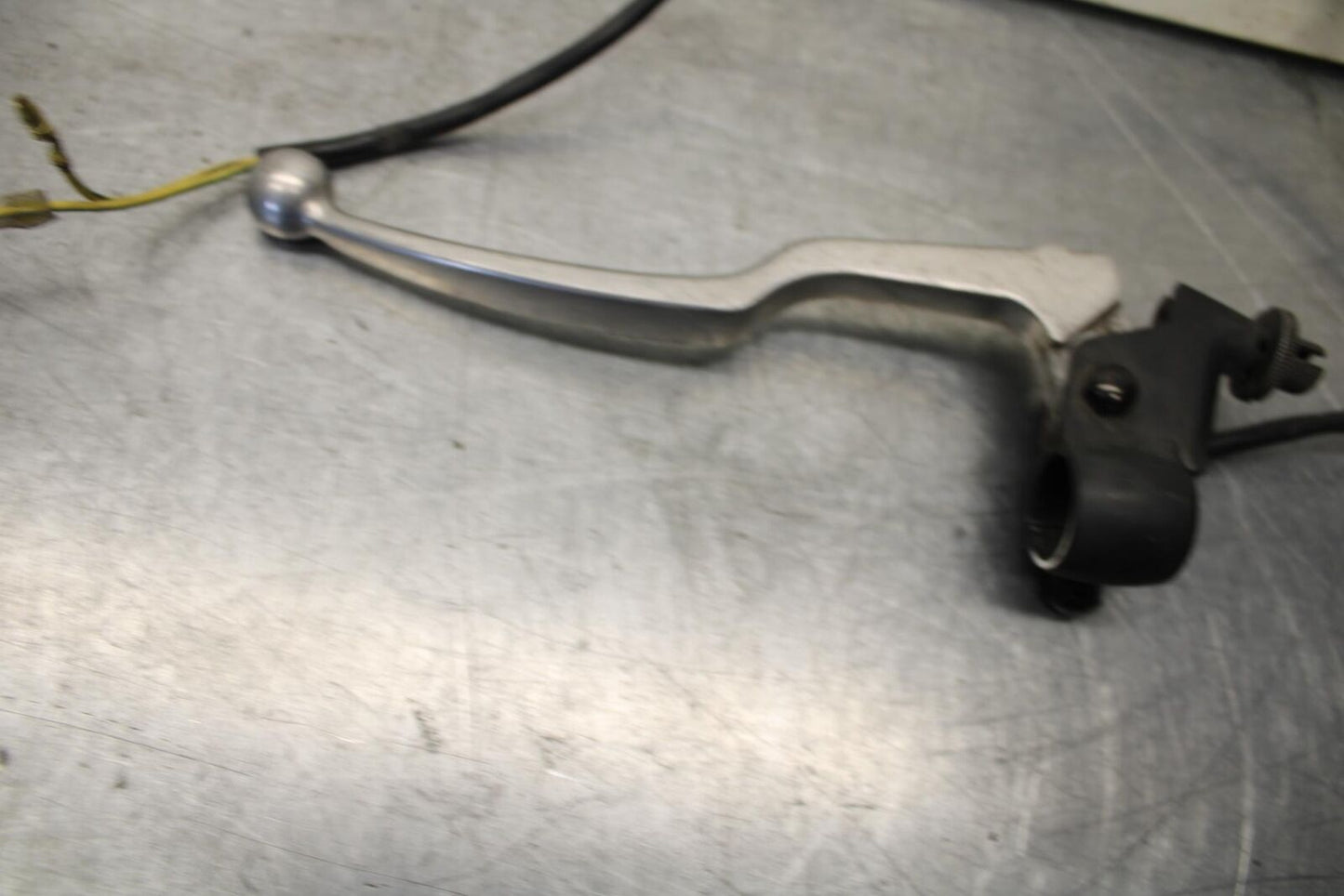 1995 Suzuki RF600R CLUTCH PERCH MOUNT WITH LEVER BB615