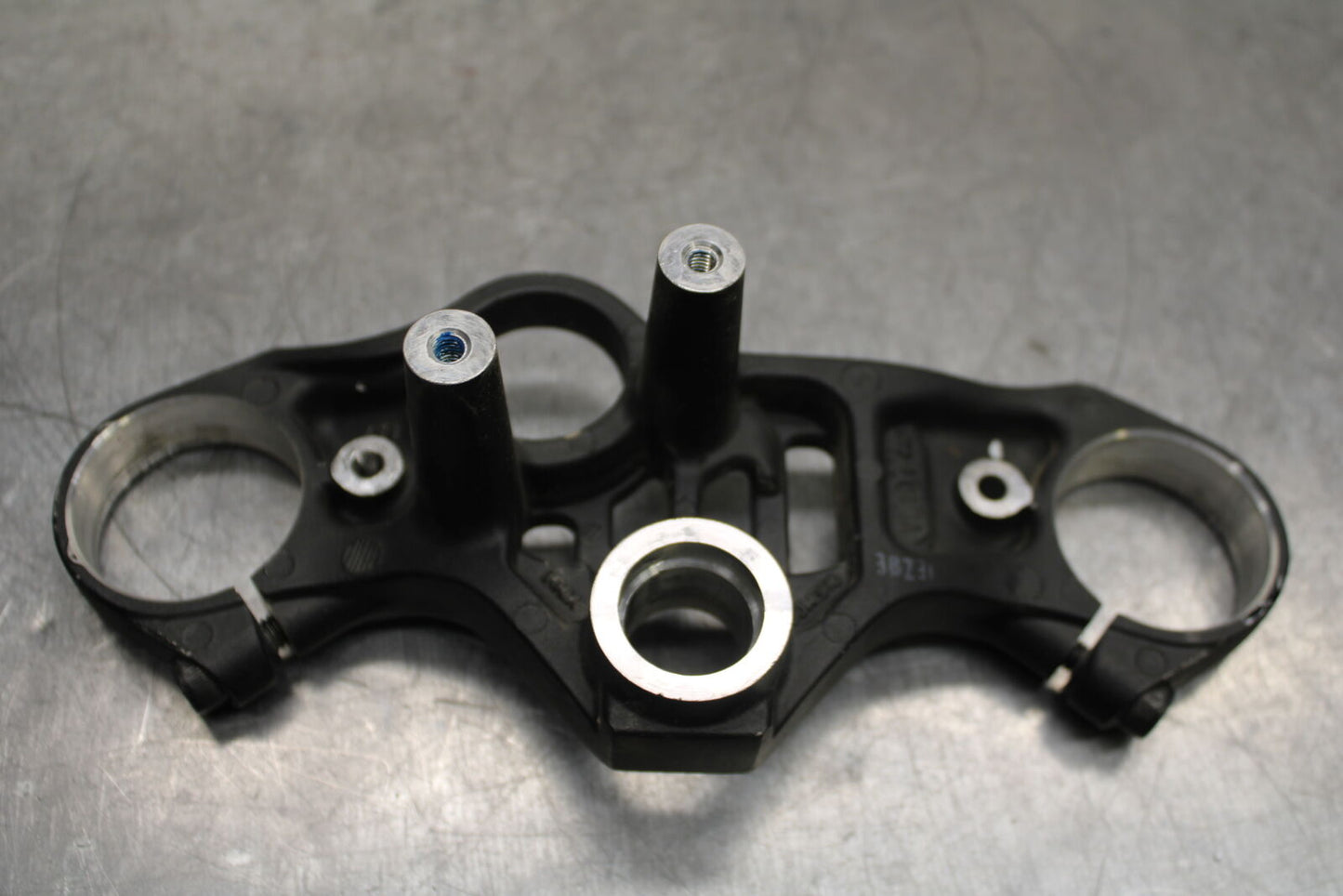 19-24 YAMAHA R3 FORKS UPPER TRIPLE TREE CLAMP BB736
