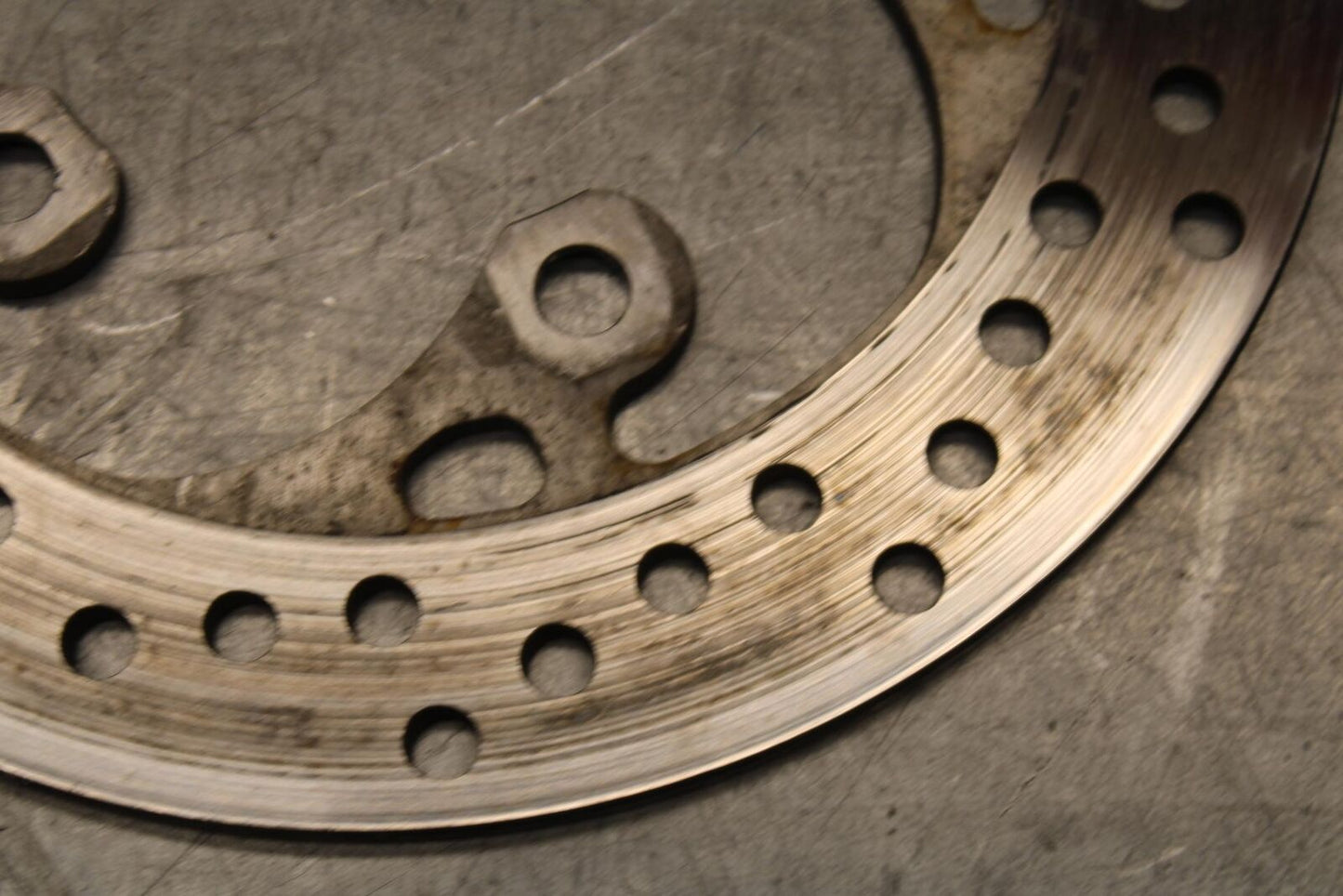 01-03 SUZUKI GSXR600 REAR ROTOR BACK BRAKE DISC 69211-33E10 BB633