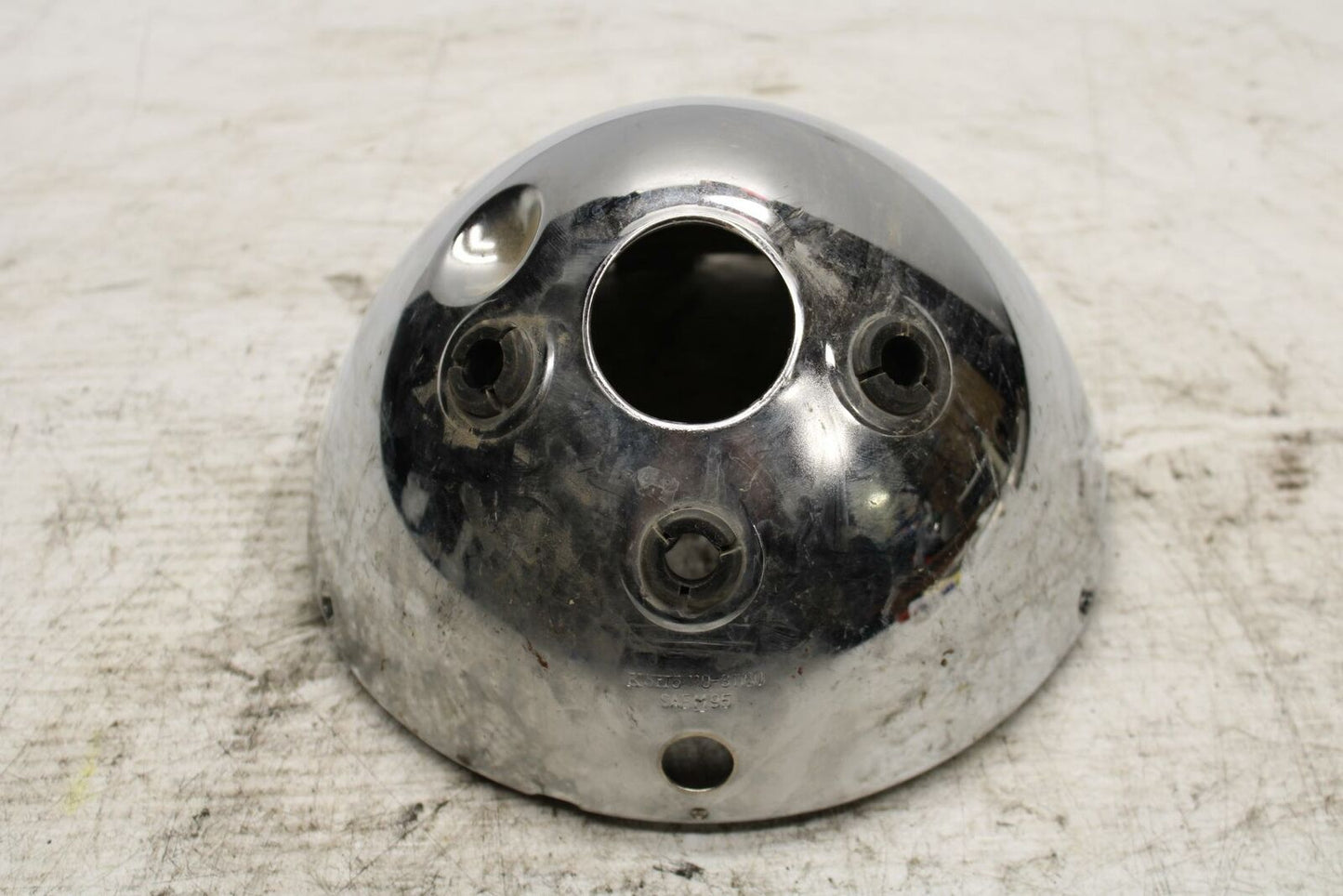 02-03 YAMAHA V STAR 1100 HEADLIGHT CASE HOUSING BUCKET BB308