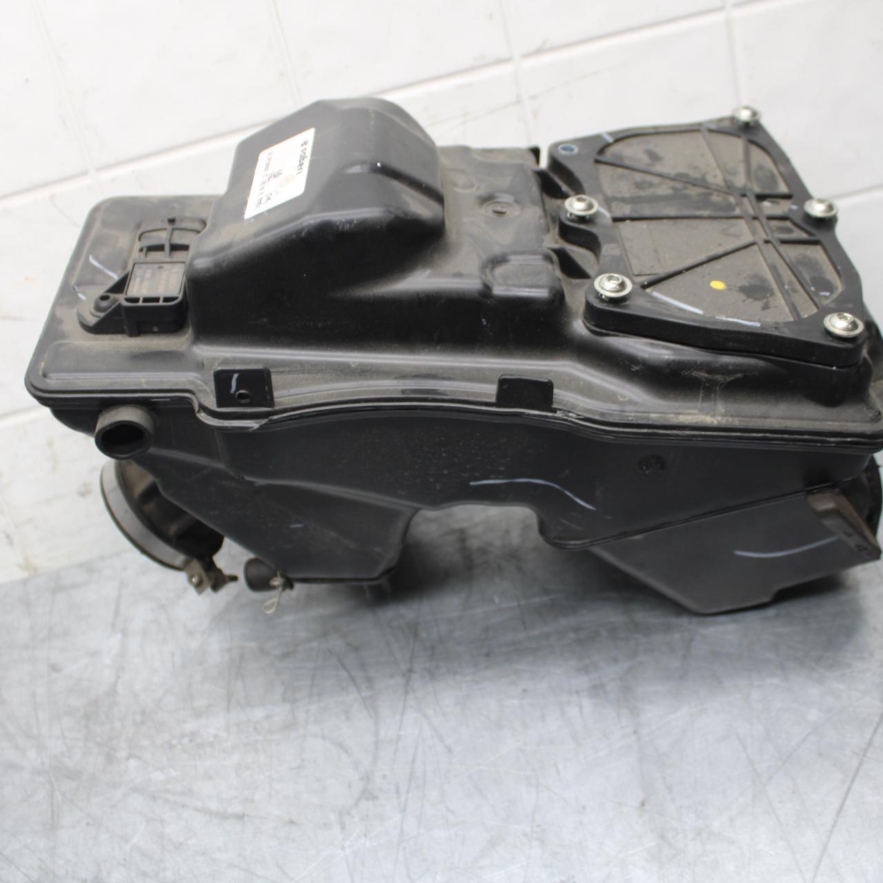 21 HUSQVARNA VITPILEN 401 AIRBOX AIR INTAKE FILTER BOX BB467