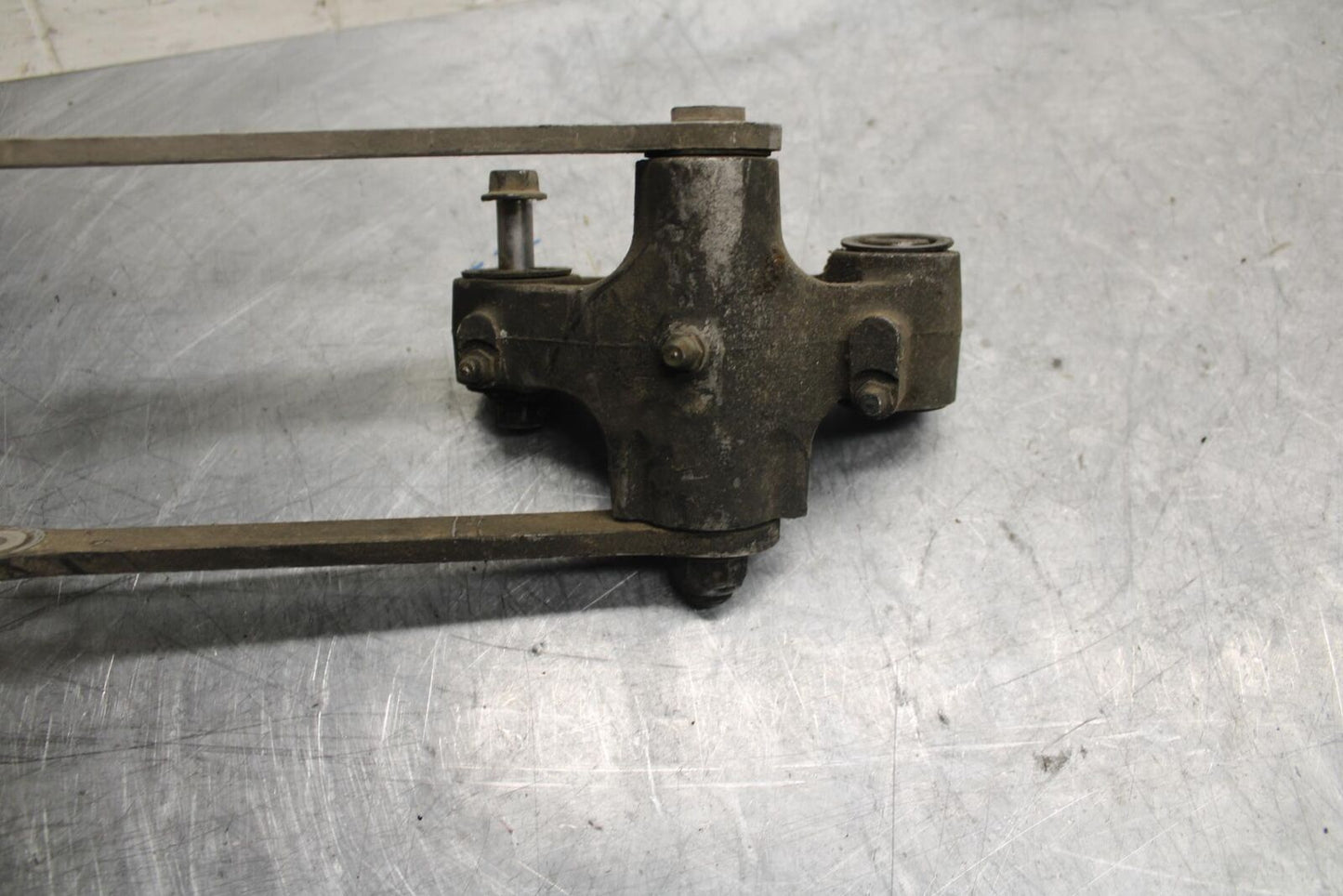 2004 Kawasaki Ninja ZX6RR ZX600M REAR DOGBONE SHOCK LINKAGE LINK BB43