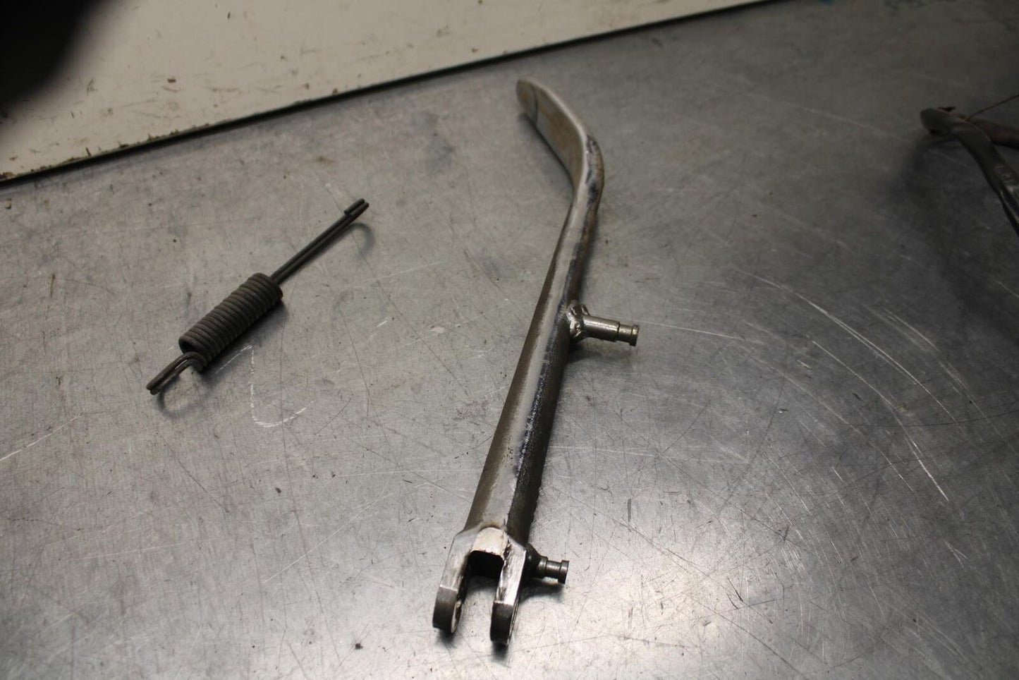 03-08 KAWASAKI VULCAN 1600 KICKSTAND SIDE KICK STAND BB616