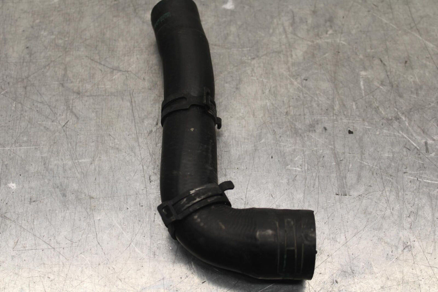 20-23 BMW F900R RADIATOR HOSE BB603