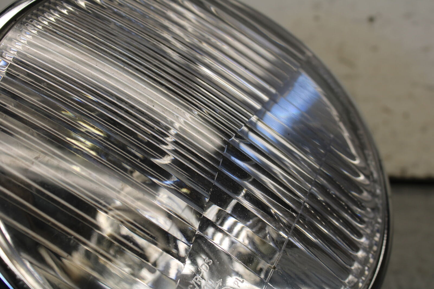 06-07 DUCATI MONSTER 695 FRONT HEADLIGHT HEAD LIGHT LAMP BB674