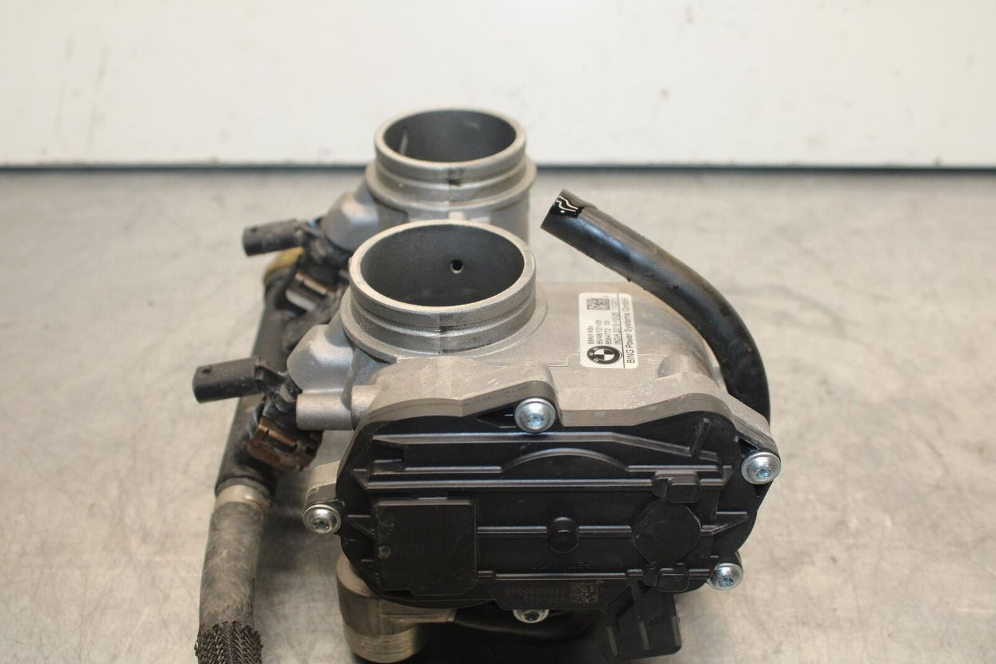 20-23 BMW F900R MAIN FUEL INJECTORS / THROTTLE BODIES BB603