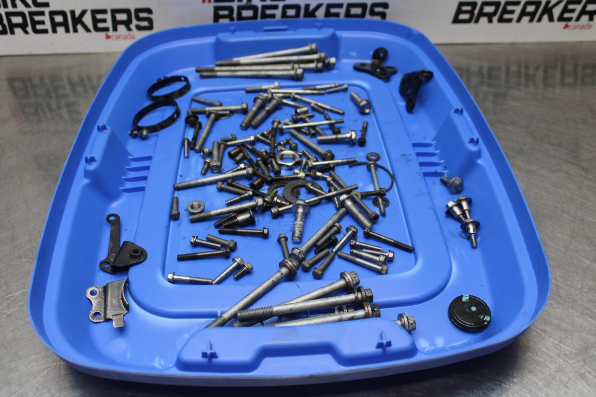 24 KAWASAKI NINJA 500 ABS ENGINE MOUNTING BOLTS HARDWARE MOTOR SCREWS BB818