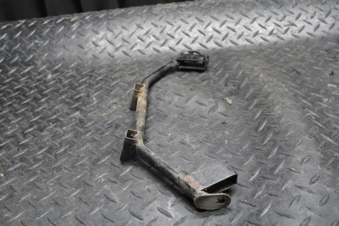 93 KAWASAKI NINJA ZX750L LOWER FAIRING STAY BRACKETS BB195