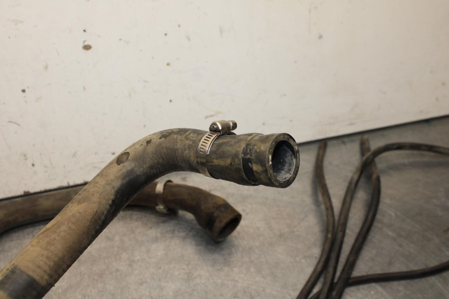 08-11 TRIUMPH SPEED TRIPLE RADIATOR HOSES ENGINE COOLANT WATER PIPES HOSE BB102