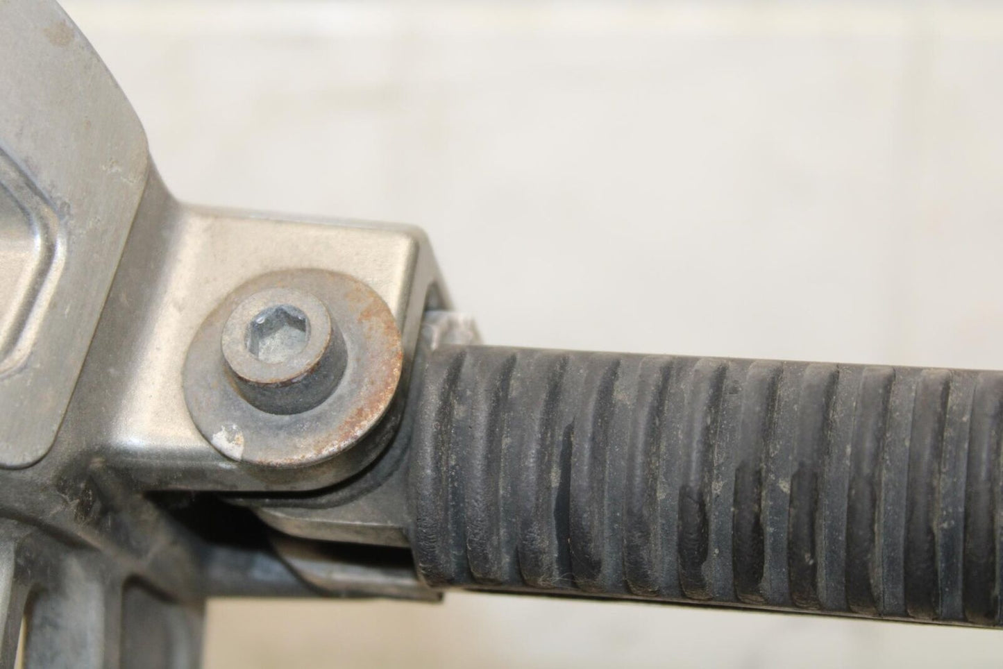 1997 Suzuki Bandit 1200 GSF1200S RIGHT REAR BACK PASSENGER PEG BB559