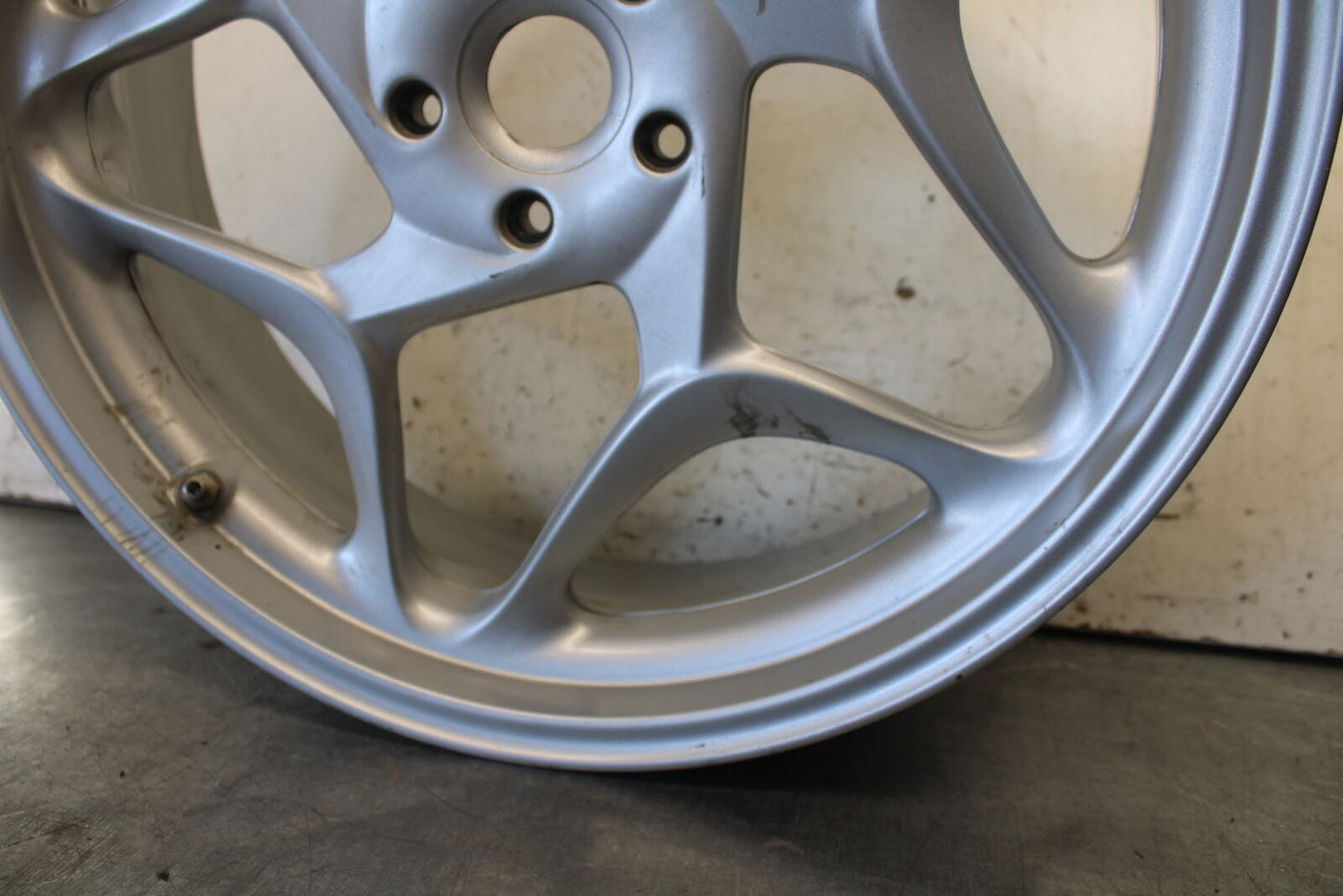 06-12 BMW F800ST REAR WHEEL BACK RIM BB291